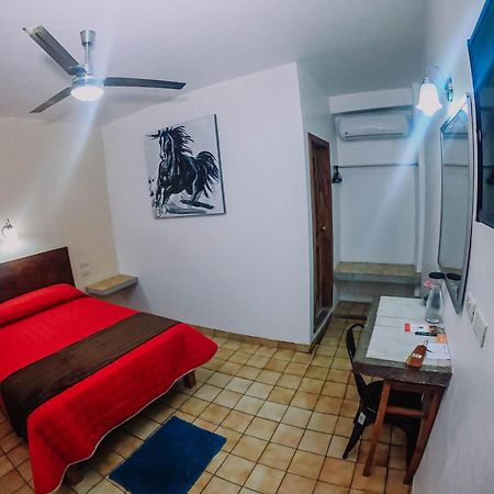 Hotel Cervantino Тапачула Екстер'єр фото