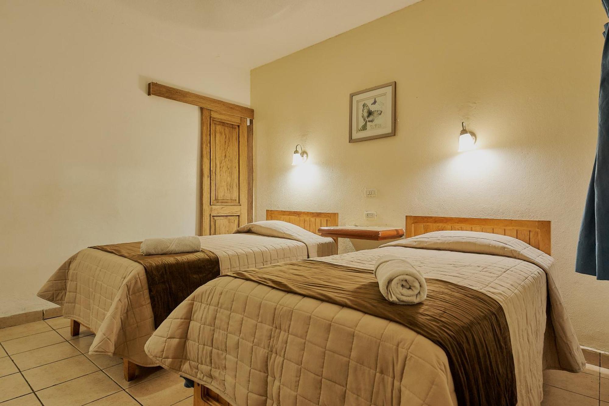 Hotel Cervantino Тапачула Екстер'єр фото