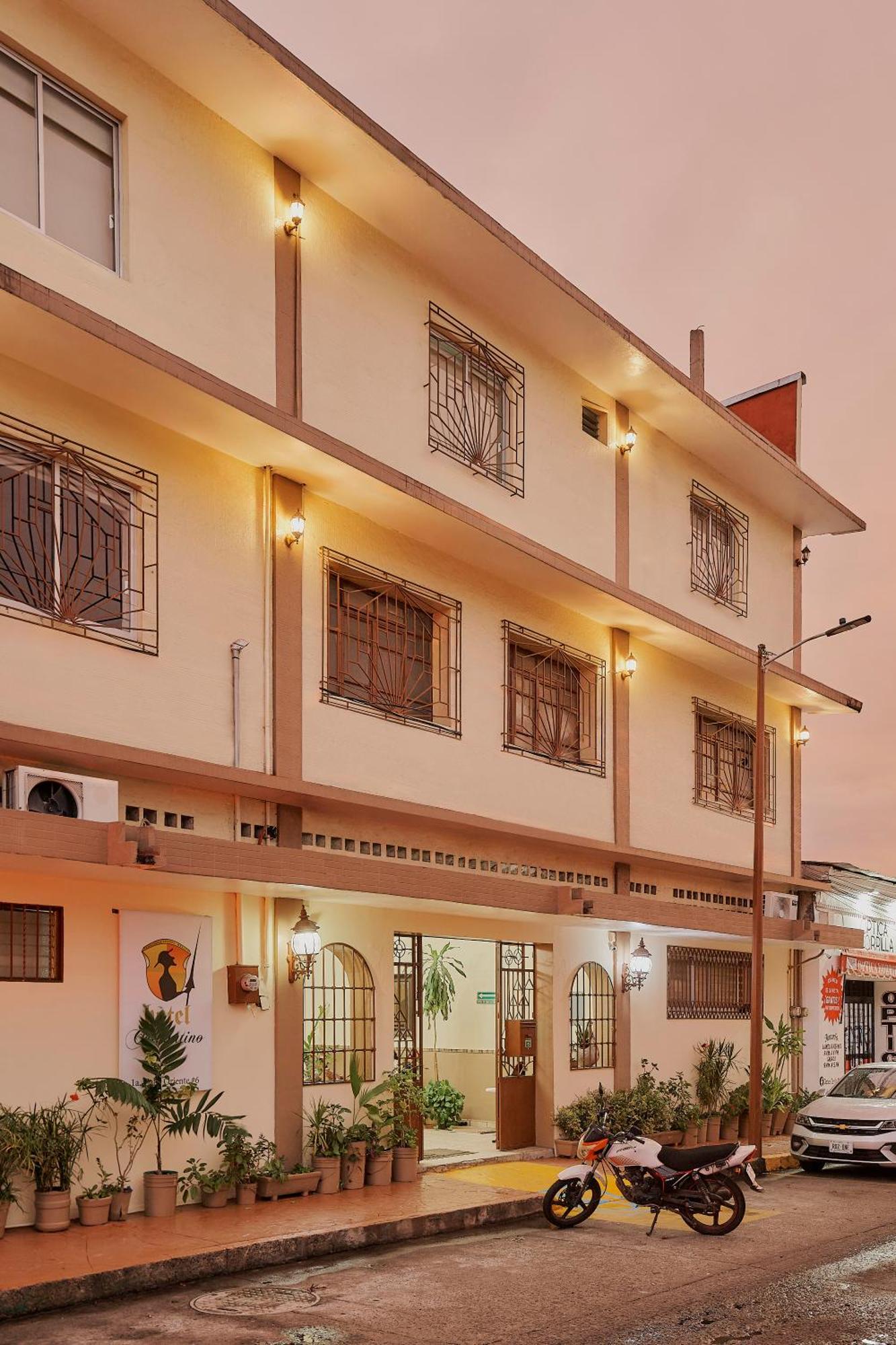 Hotel Cervantino Тапачула Екстер'єр фото