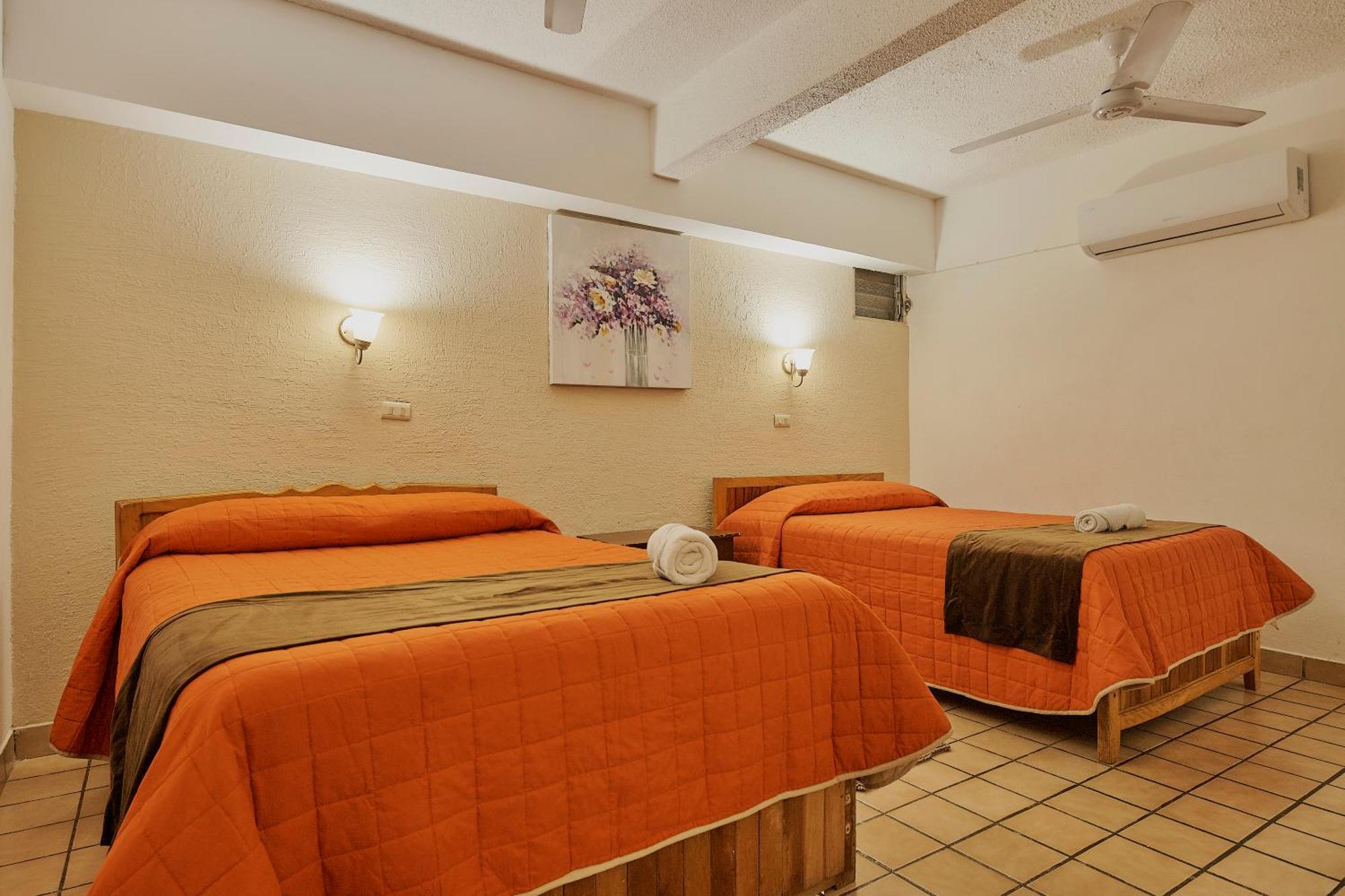 Hotel Cervantino Тапачула Екстер'єр фото